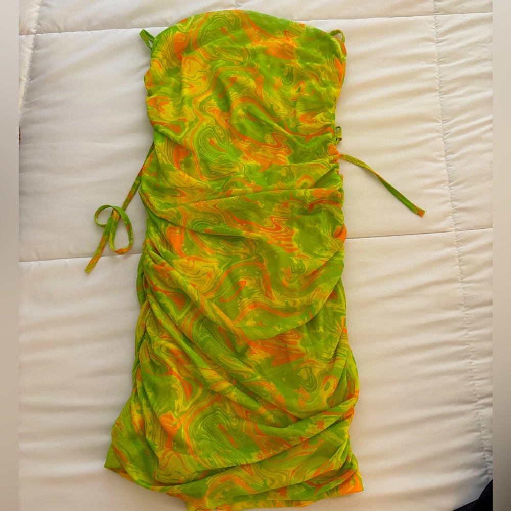 SHEIN Green and Orange Strapless Ruched Bodycon Dress